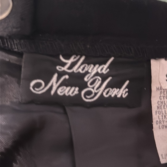 Lloyd New York Black Skirt, Back Slit, Back Zipper & Button, Lined, Size 8 - Picture 2 of 13